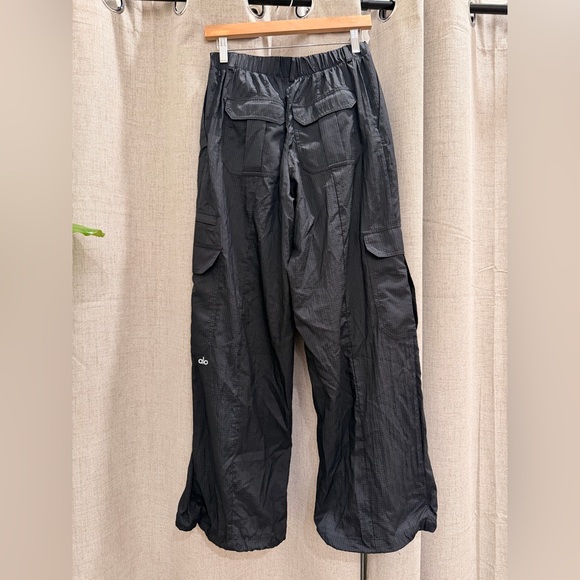 ALO Yoga Sheer Game Time Wide Leg Jogger - Picture 2 of 3